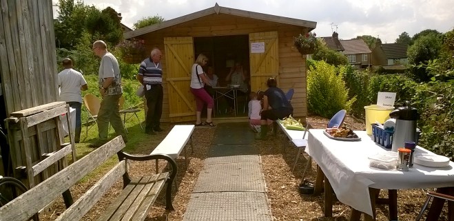 The meeting hut – submitting entry forms